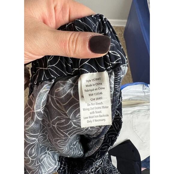 Ecru 100% Silk Navy Geometric Print Wide Leg Pants Women’s Size S Elastic Waist - Picture 5 of 7